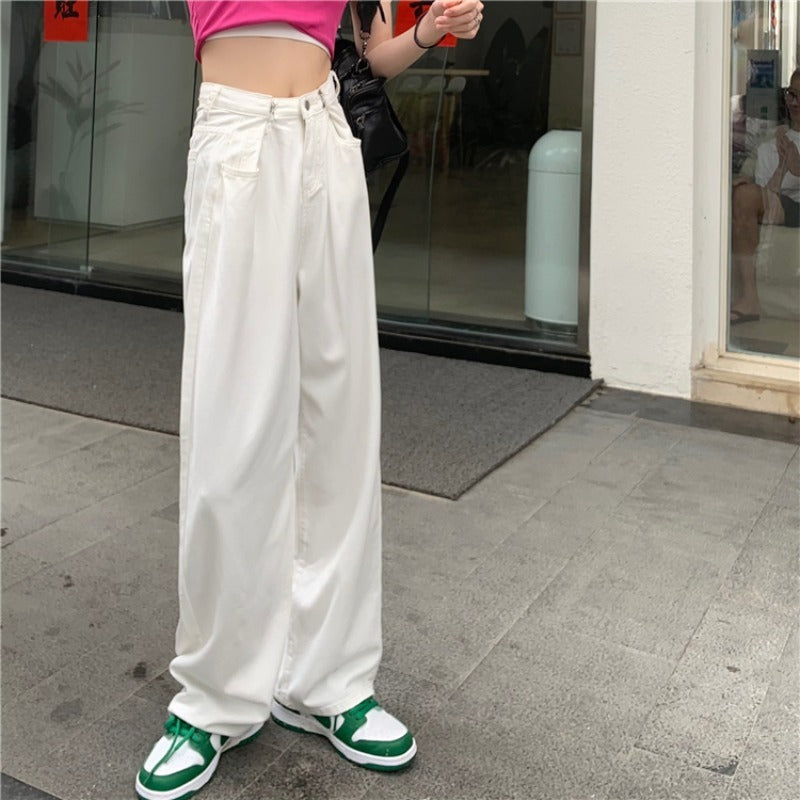 Women's Fitting Straight Leg Jeans